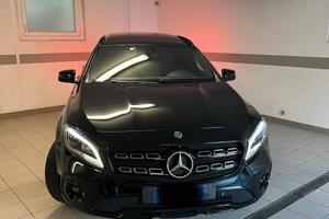 Mercedes-Benz GLA 200d Sport 4matic