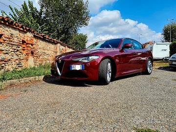 Alfa Romeo Giulia Super 2.2 JTDm 150cv