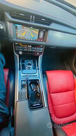 Jaguar XF 2.0 D 180 CV R-Sport