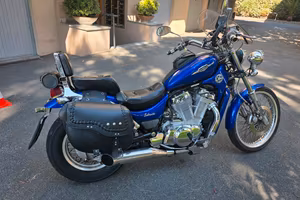 Suzuki intruder 750