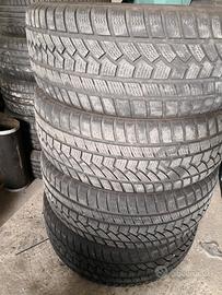 255/55R19 invernali 4 pneumatici