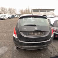 POSTERIORE LANCIA Y 2013