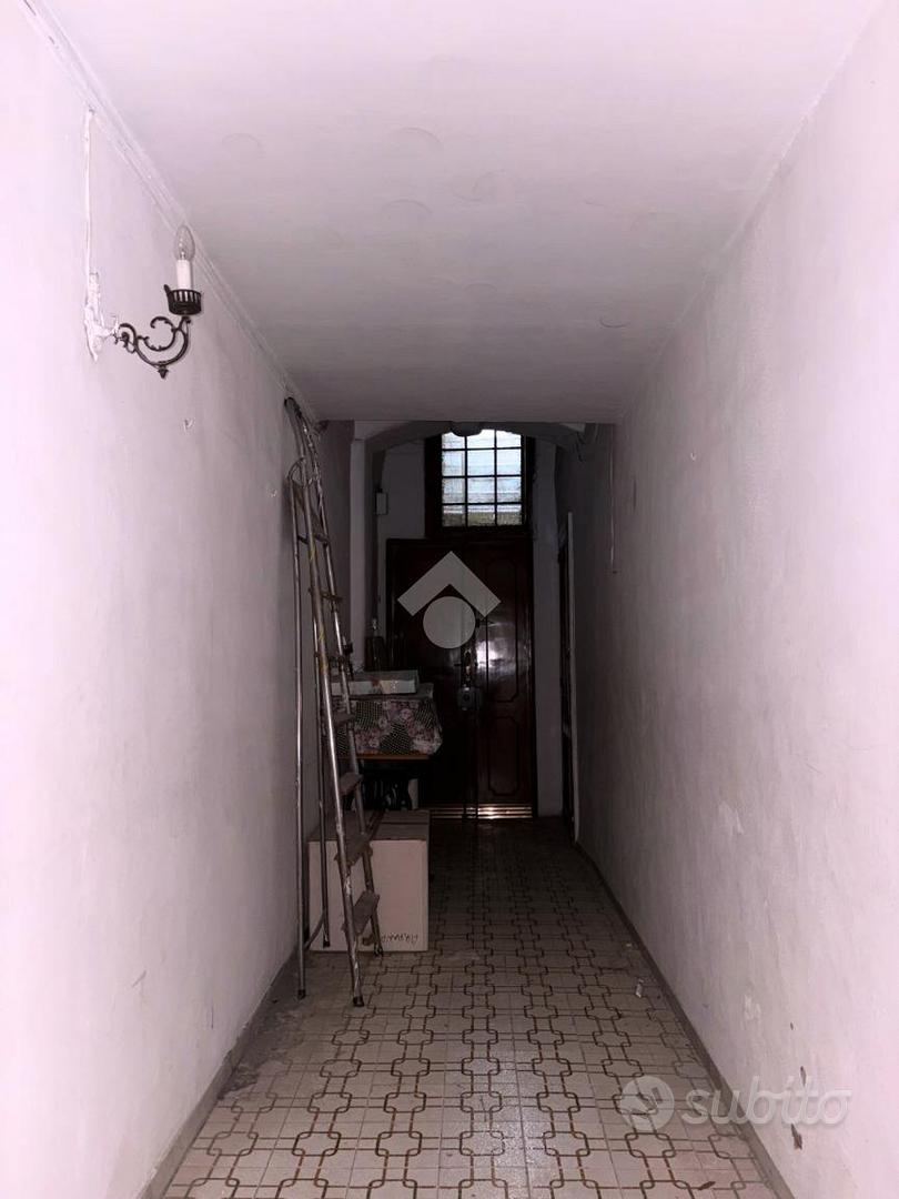 MONOLOCALE A BARLETTA - Vista 4