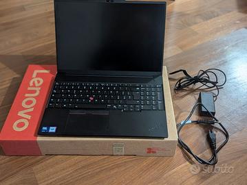 ThinkPad E16 Gen3 16" ULTRA 7-255H 32GB Crucial