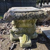 3 sgabelli da giardino in cemento