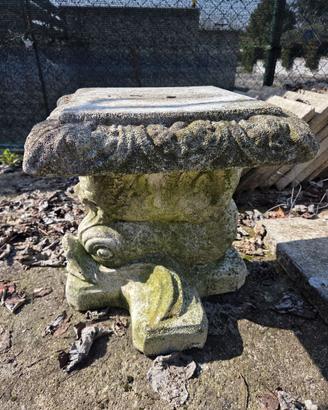 3 sgabelli da giardino in cemento
