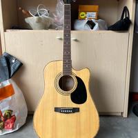 Chitarra acustica