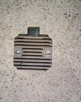 regolatore tensione burgman 400 del 2003
