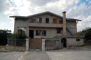 RGE 3/2010 - Tribunale di Urbino - Lotto 1