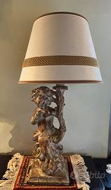 Lampada da appoggio con putto 