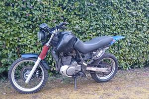 Suzuki freewind xf 650