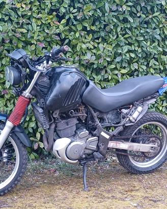 Suzuki freewind xf 650