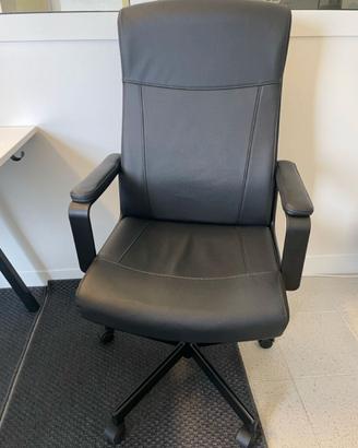 Sedia ufficio girevole IKEA MILLBERGET nera