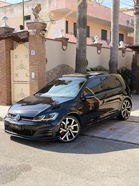 Volkswagen Golf GTI Performance 2.0 245 CV TSI DSG
