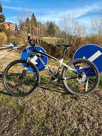 Specialized Hardrock Sport Disc 26” taglia 15.5