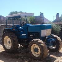 Trattore Ford 6710