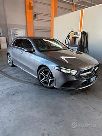 Mercedes A180 AMG LINE