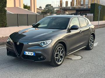 Alfa Romeo Stelvio 2.2 160cv Super 2022