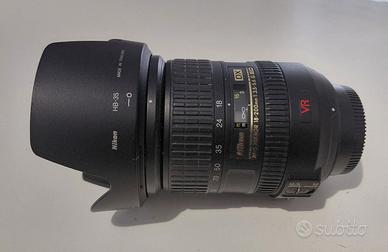 Ottica nikon 18-200mm