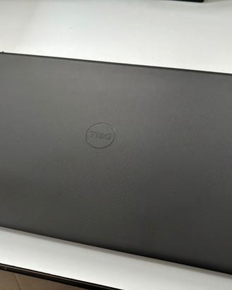 Pc portatile  Dell 3520 i7  16 GB Ram 512 GB
