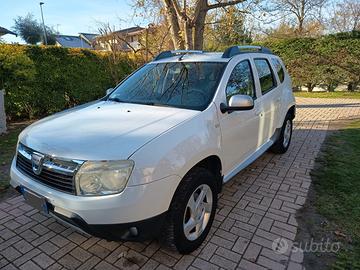 Dacia Duster 1600 16 v benzina