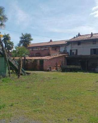 Immobile in asta di 870 m² con 4 locali a Albiano 