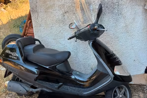 Piaggio hexagon 180 4t