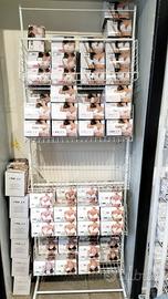 Espositore in ferro con ruote