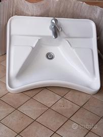wc e lavabo per disabili 