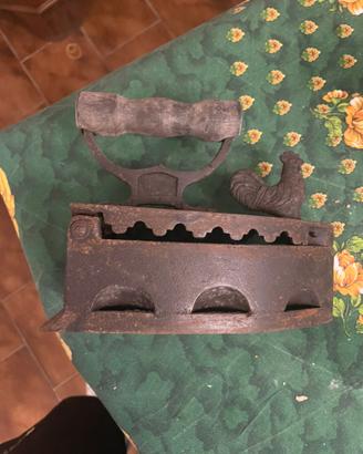 Ferro da stiro a carbonella