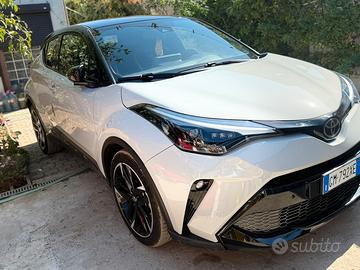 Toyota impeccabile ,MI VENDE !!!