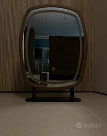 Specchio da appoggio illuminato