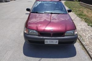 Auto Toyota Carina E