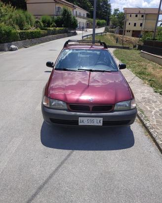 Auto Toyota Carina E