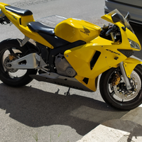 Honda cbr 600 rr