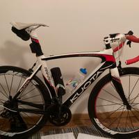 Bici da corsa in carbonio