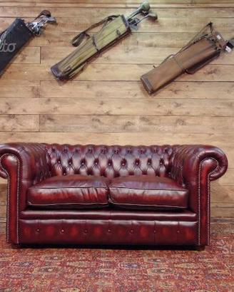 Divano Chesterfield 2 posti nuovo