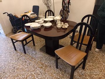 Tavolo + 6 sedie