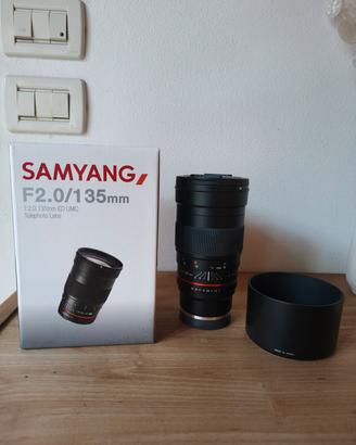 Obiettivo fotografico Samyang 135 F2