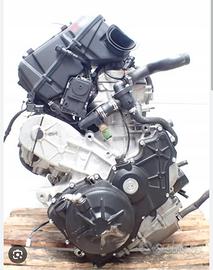 Aprilia rsv4 2 motori completi ricambi