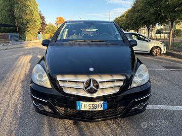 Mercedes-benz B 200 CDI Premium Automatica