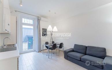 2 LOCALI RISTRUTTURATO IN STABILE D'EPOCA