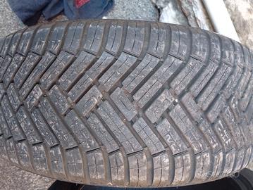 2 gomme invernali buoni 225/45R17 M+S
