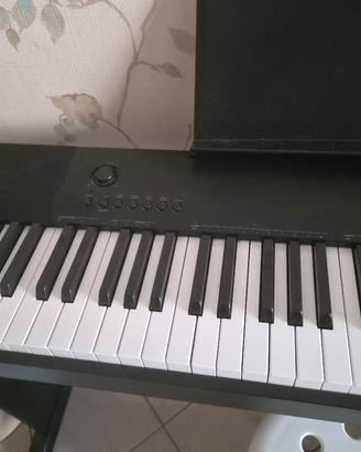 pianola molto bella e tenuta bene