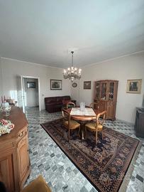 Sala  da pranzo in noce