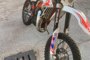 Moto enduro