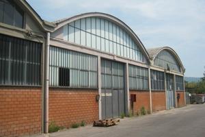 Magazzino 520 metri 260+260