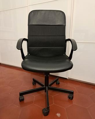 Poltrona girevole Ikea