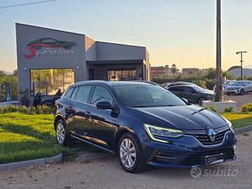 RENAULT Mégane Sporter Blue dCi 115CV EDC Bus.