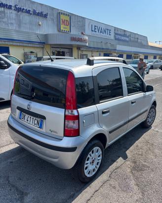 Fiat Panda perfetta, revisionata e gommata
